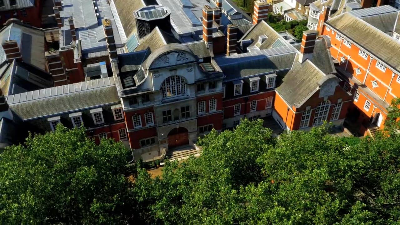 伦敦圣保罗女子学校距离伦敦市中心距离