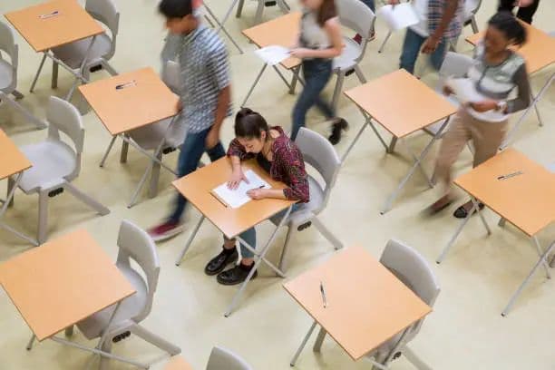 secondary school是初中还是高中?Secondary School是指高中吗?
