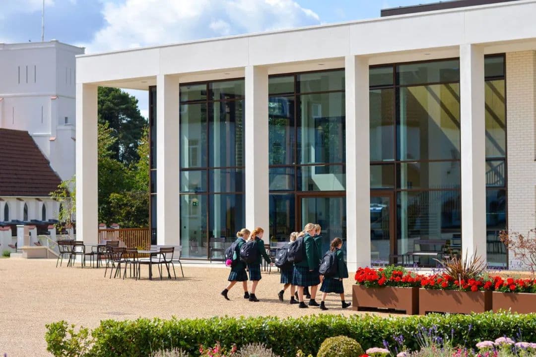 号称“女子伊顿”的顶尖女校——切尔滕纳姆女子学院(Cheltenham Ladies’ College)如何?