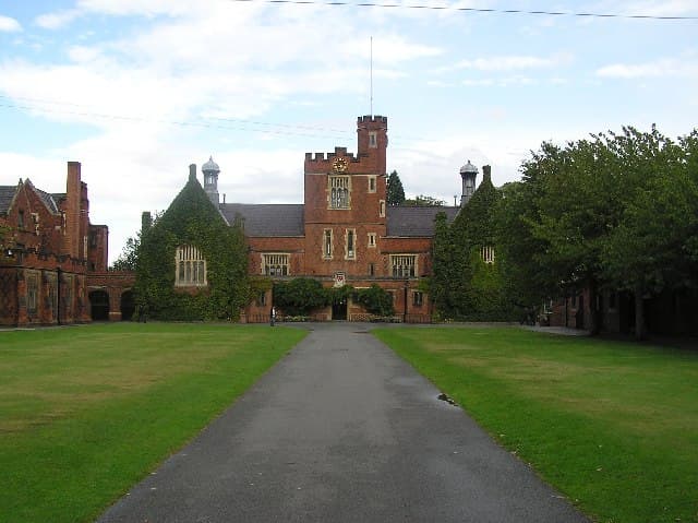 拉夫堡文法学院 校园图片 1