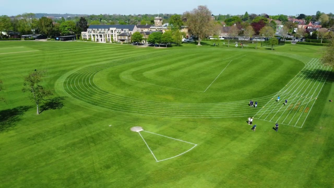 艾森学院(Eltham College)